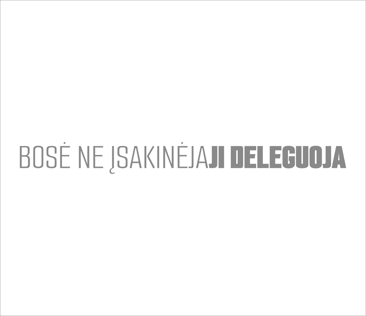 Juodas UNISEX džemperis be gobtuvo "Bosė ne įsakinėja, ji deleguoja."